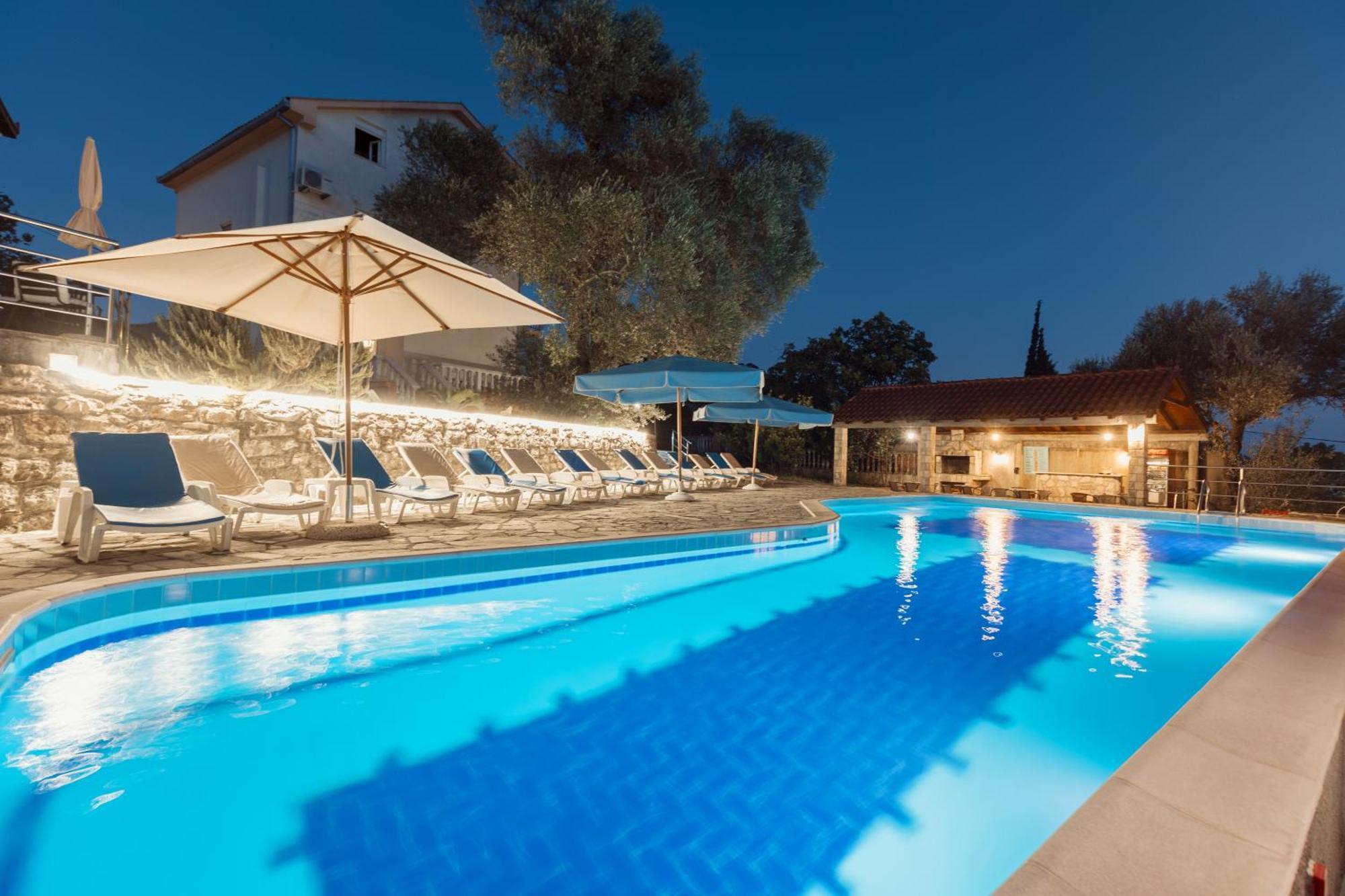 Villa Mia Apartments Биела Екстериор снимка