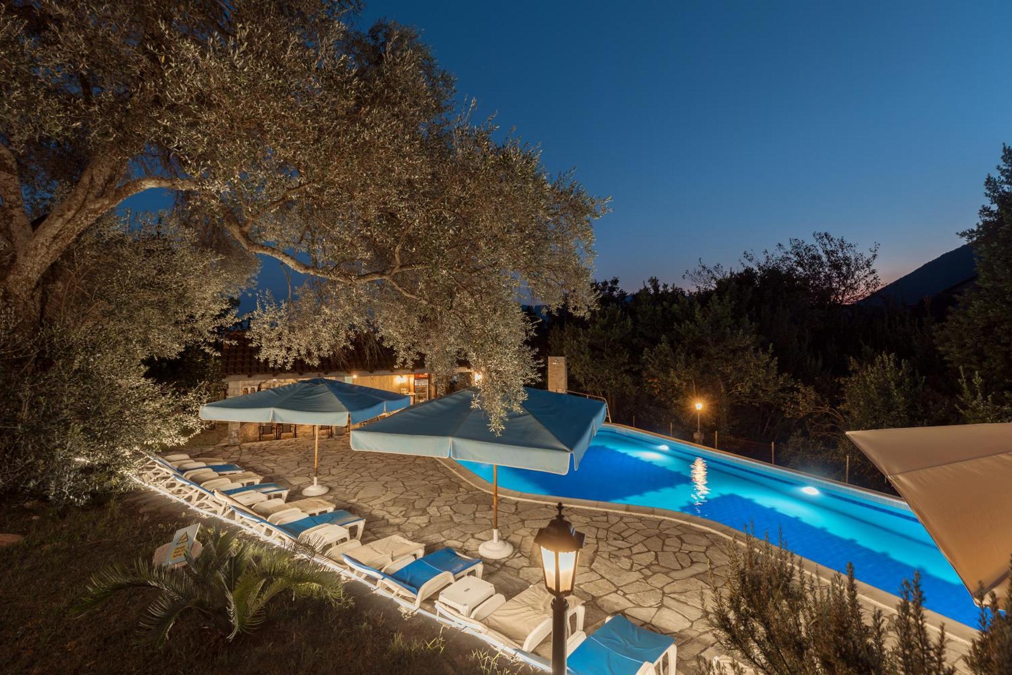 Villa Mia Apartments Биела Екстериор снимка