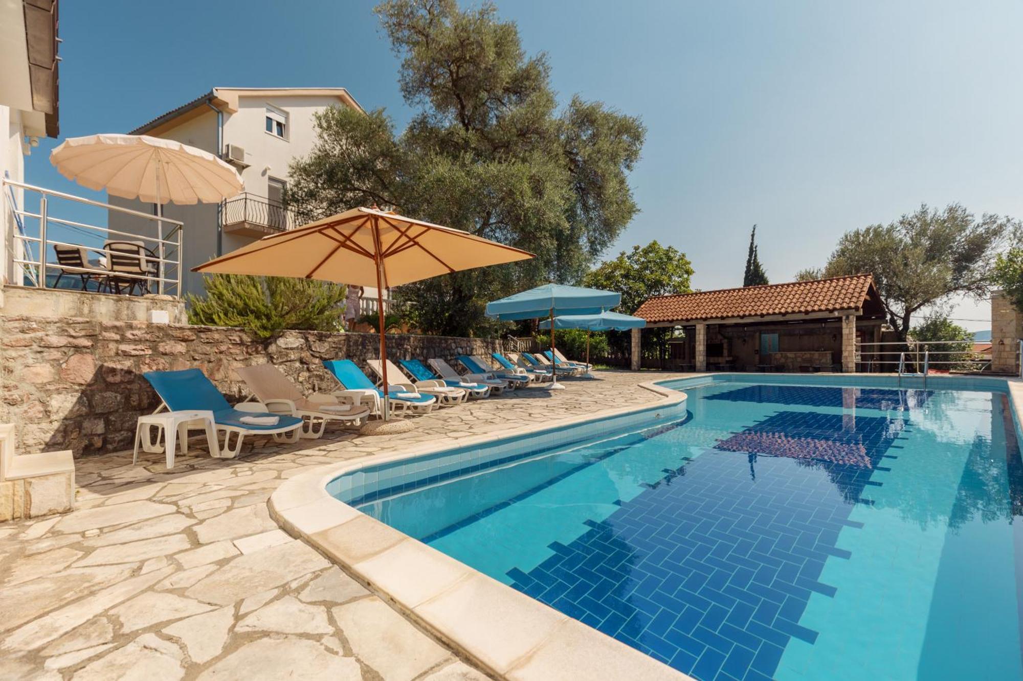 Villa Mia Apartments Биела Екстериор снимка