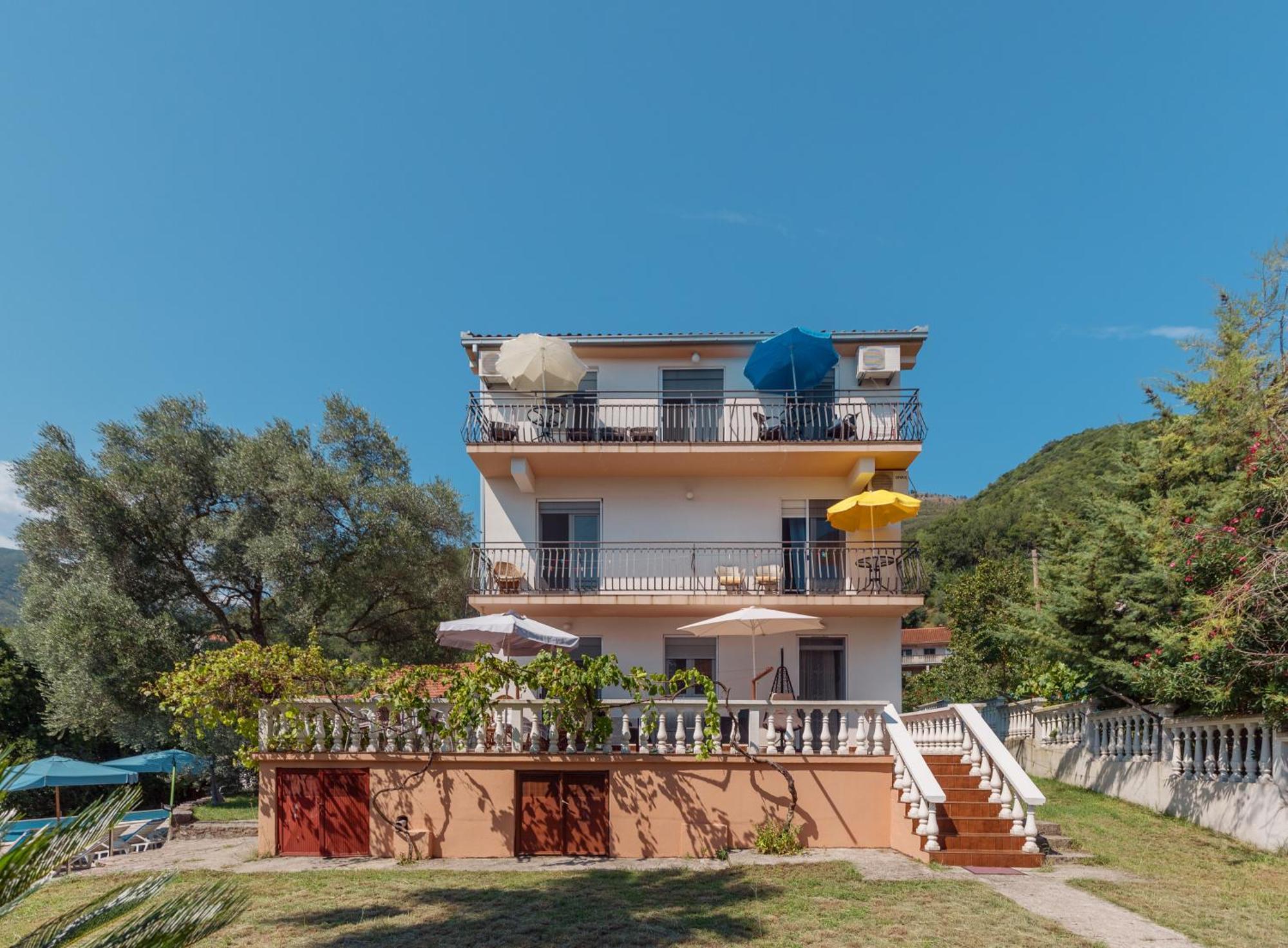 Villa Mia Apartments Биела Екстериор снимка