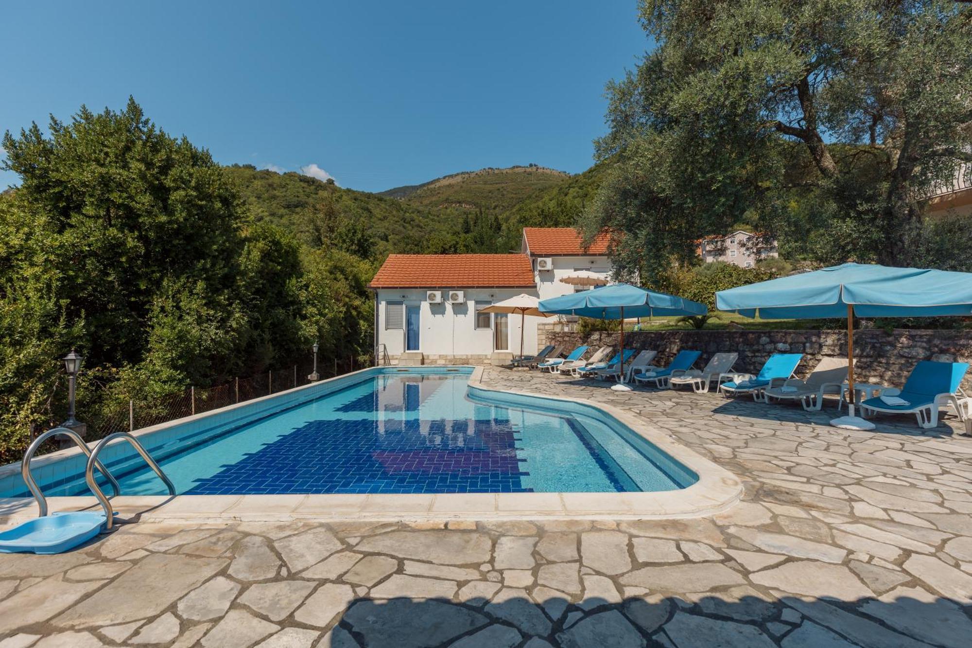 Villa Mia Apartments Биела Екстериор снимка