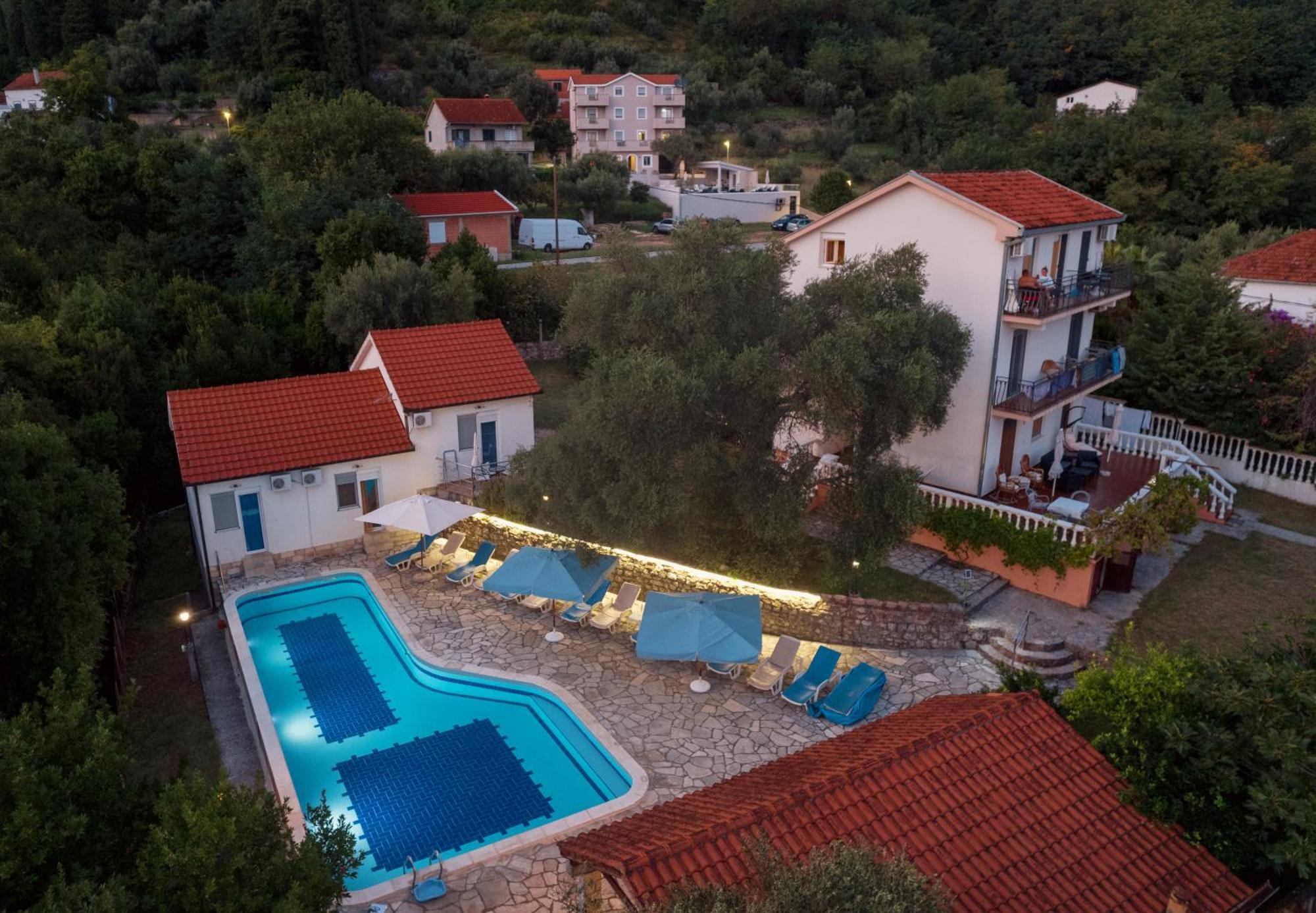 Villa Mia Apartments Биела Екстериор снимка