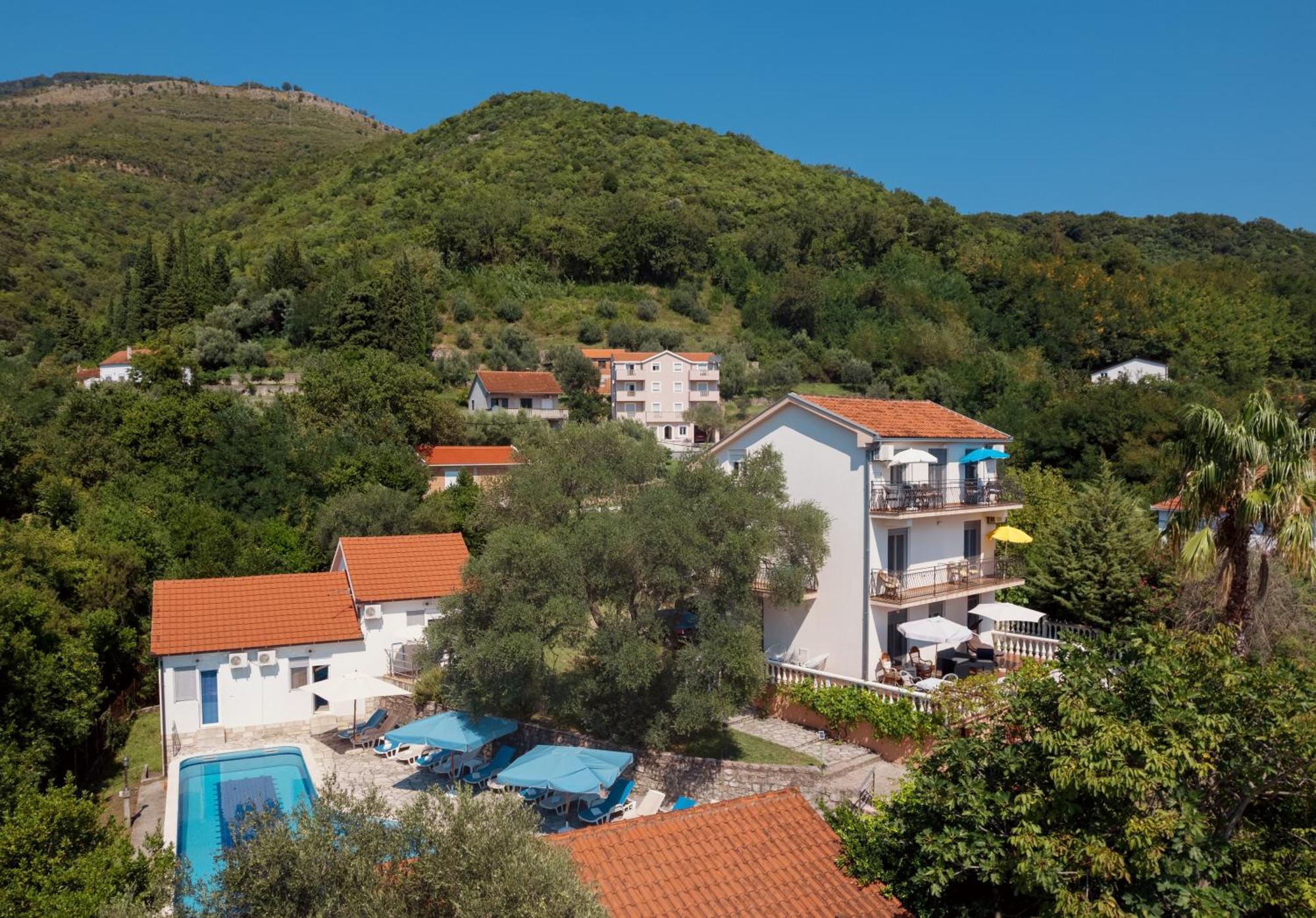 Villa Mia Apartments Биела Екстериор снимка