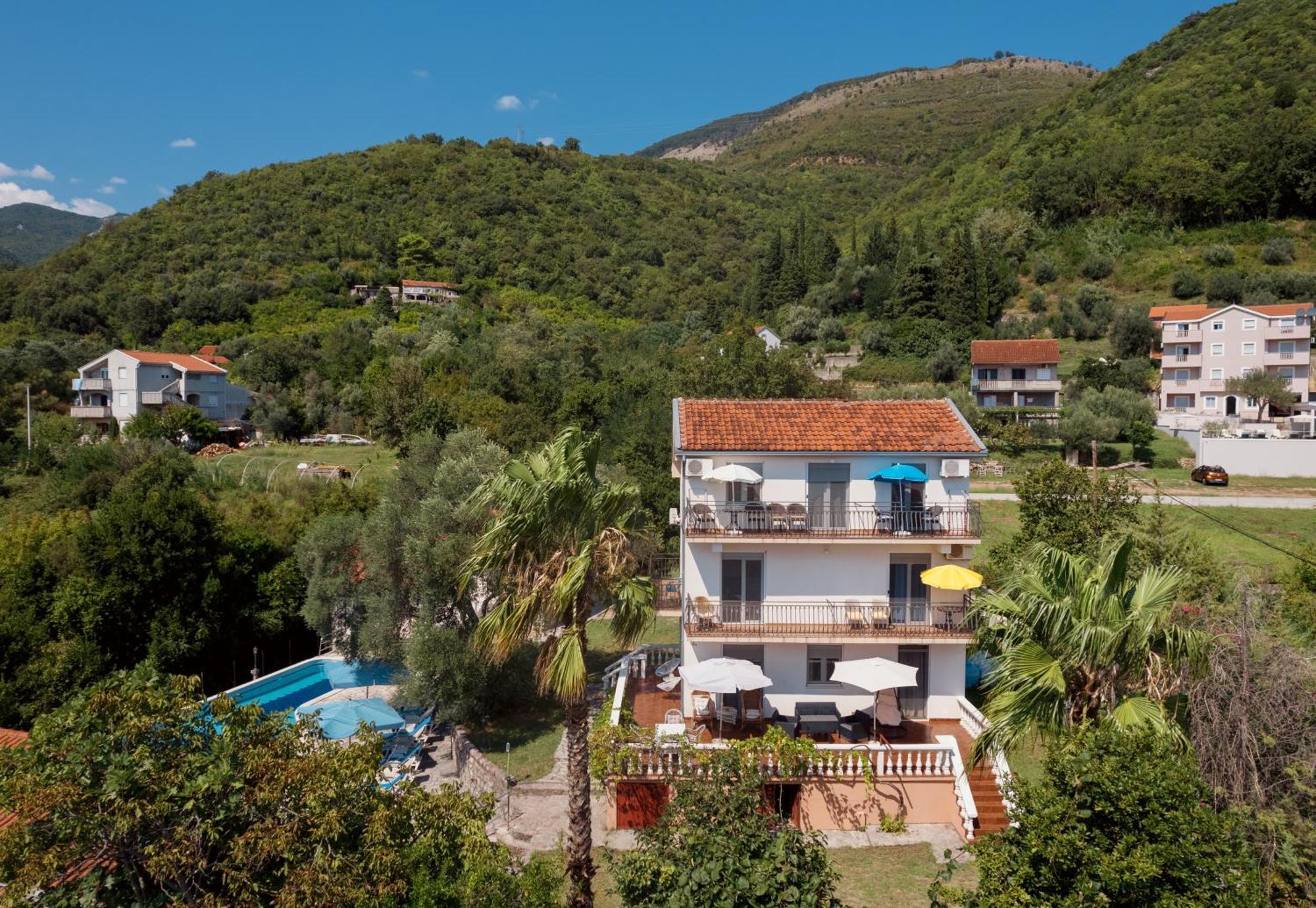 Villa Mia Apartments Биела Екстериор снимка