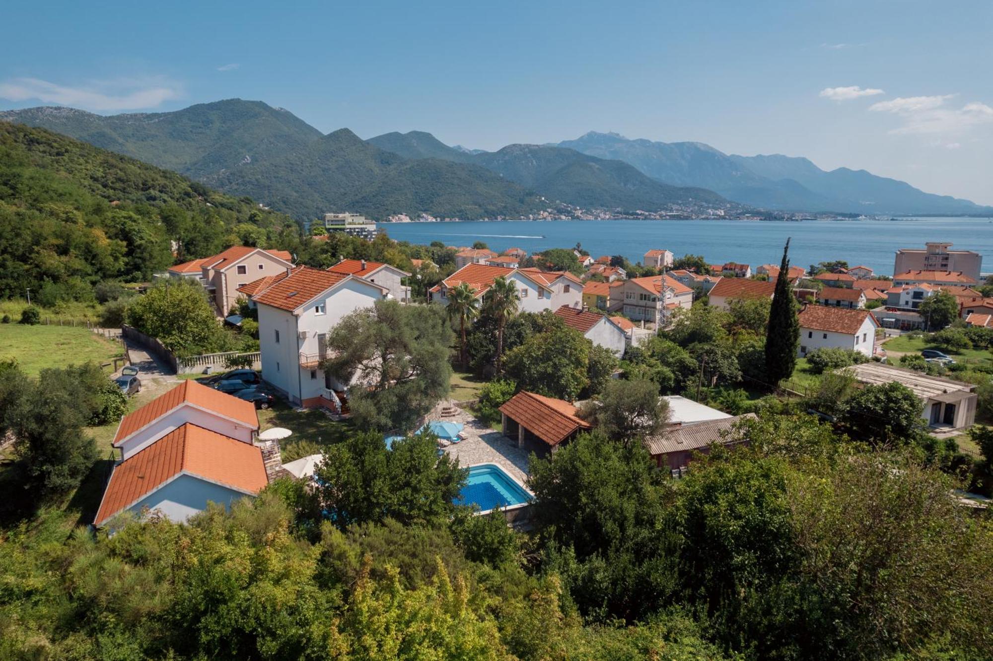 Villa Mia Apartments Биела Екстериор снимка
