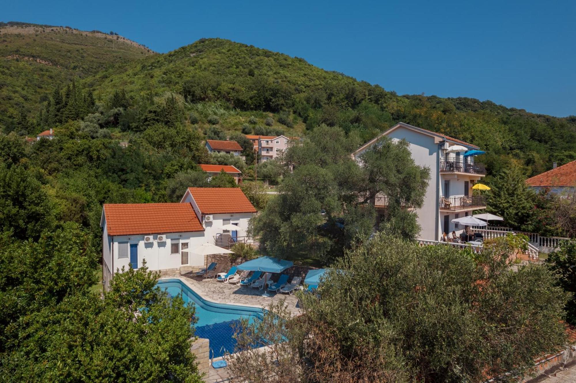 Villa Mia Apartments Биела Екстериор снимка