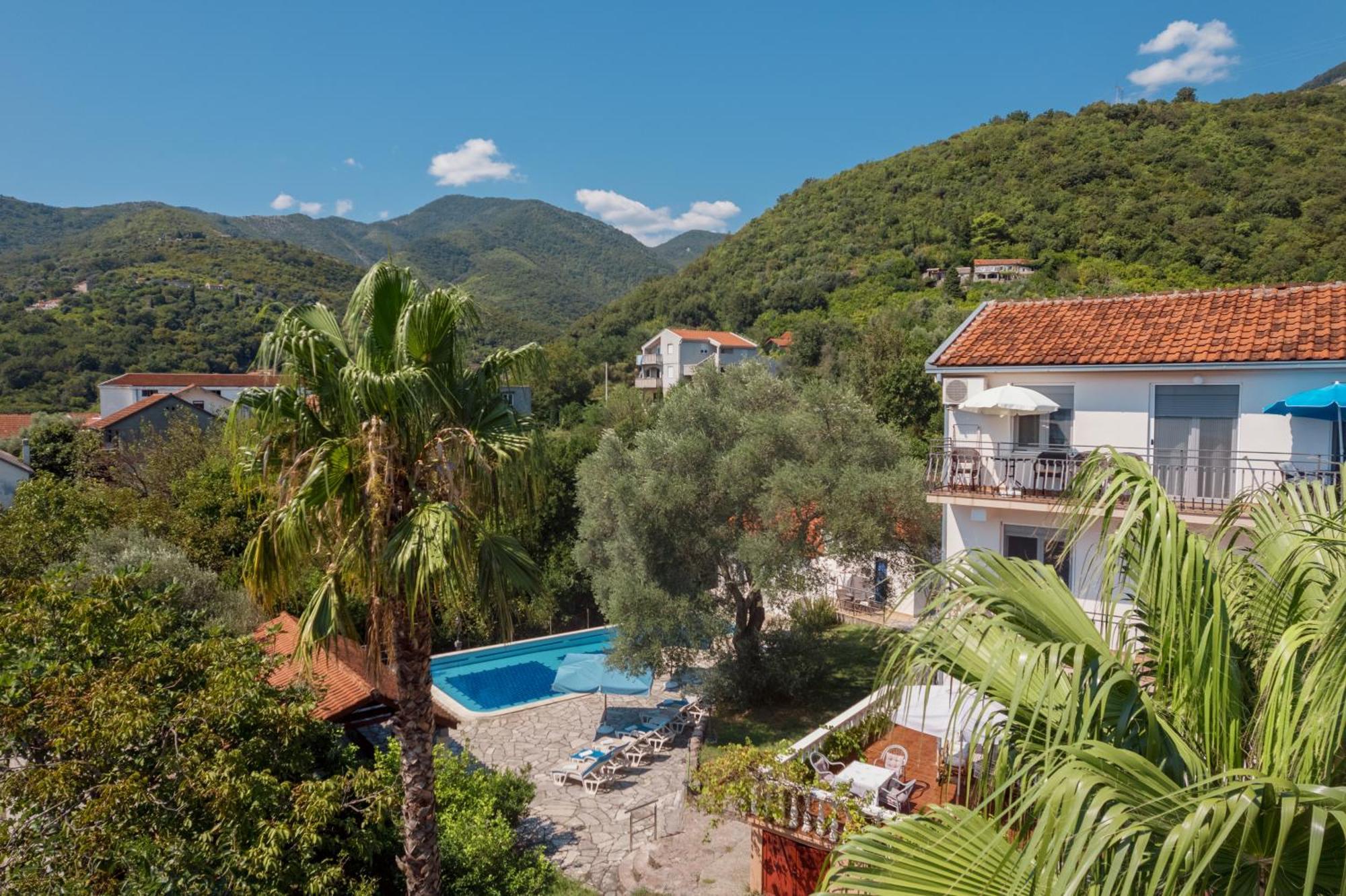 Villa Mia Apartments Биела Екстериор снимка